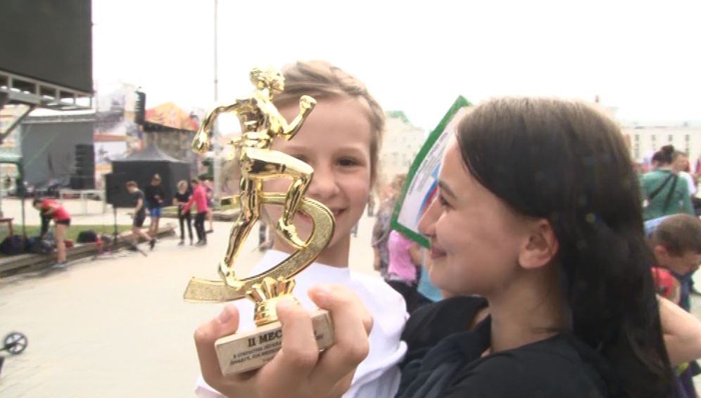 Орловчане от мала до велика участвовали в праздничном легкоатлетическом пробеге