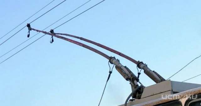 Утром в Орле троллейбус сбил велосипедистку