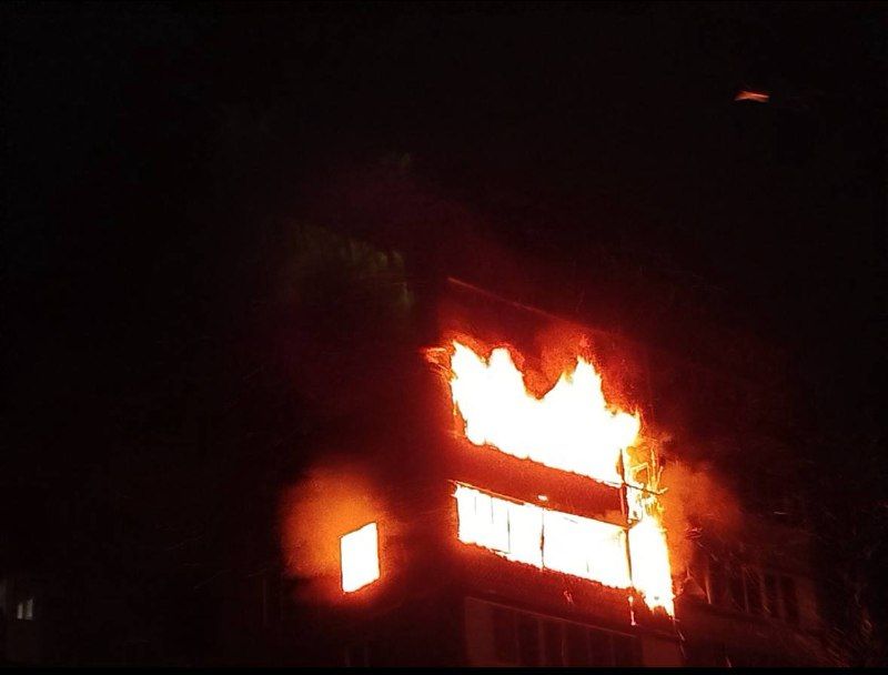 Очевидцы прислали нам в редакцию кадры пожара на Нормандии-Неман в Орле.