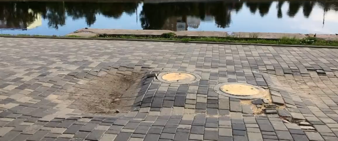 Юбилейные набережные в Орле продолжают разваливаться