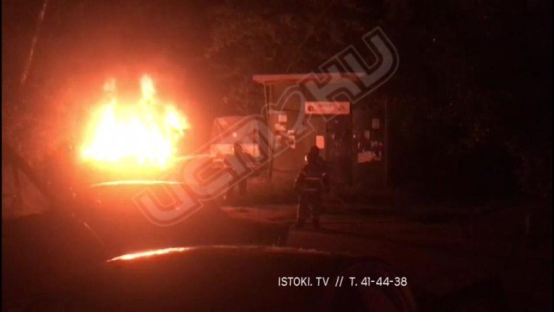 Видео: в районе орловского автовокзала вспыхнула «Газель»