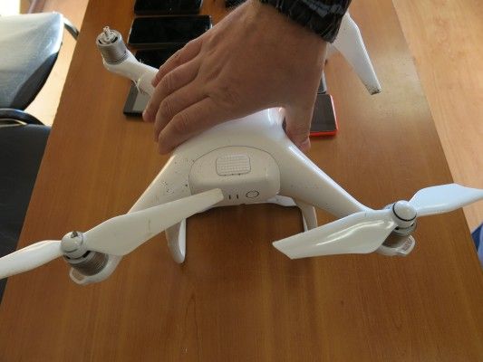 Квадрокоптер с сюрпризом: в колонию под Орлом пытались передать телефоны необычным способом