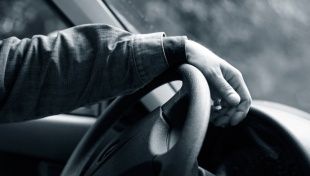 20-летний амчанин угнал у родственника автомобиль