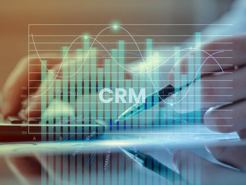 Как внедрение CRM помогает оптимизировать управление запасами в салоне красоты