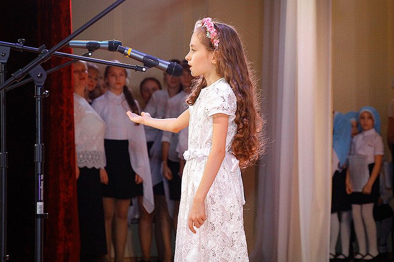 Жителей Орловщины приглашают принять участие в конкурсе чтецов литературных произведений «Читай, Россия!»