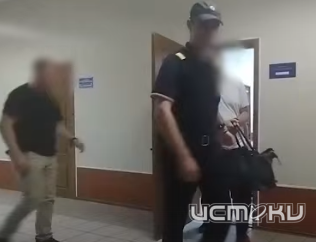 В Орле экс-полицейский получил почти 10 лет строгого режима 
