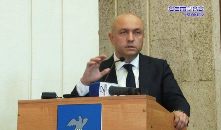 Мэр Орла Юрий Парахин пообещал скорое завершение ремонта Сквера Гуртьева