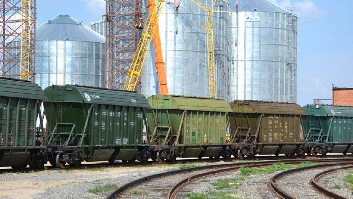 В июне более 80 тысяч тонн продовольствия отправлено с орловских и курских станций