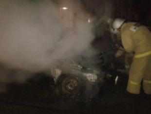 В Свердловском районе горел автомобиль