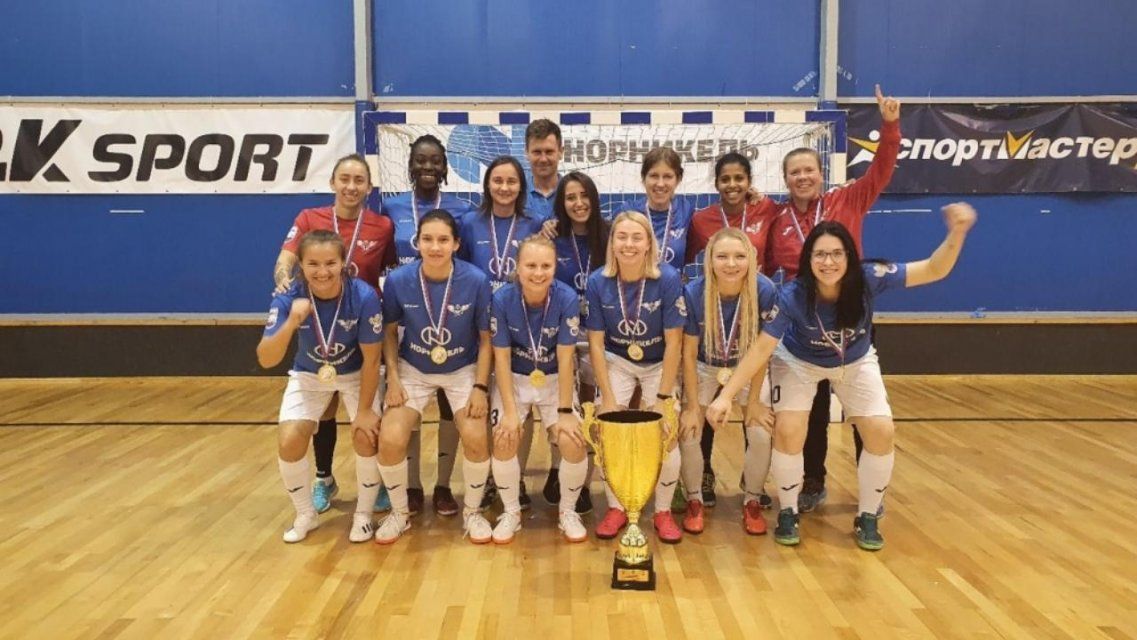 Женская футбольная команда ОГУ вернула себе статус сильнейшей в стране 