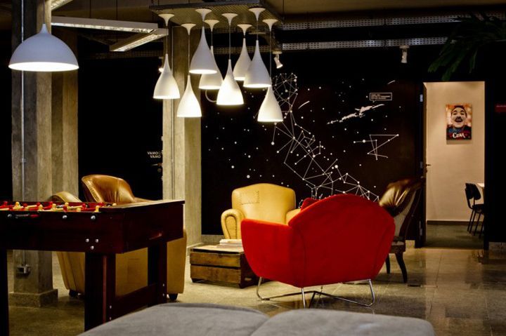 Интерьер штаб-квартиры Reserva – новый подход и свежесть мыслей от турецких дизайнеров