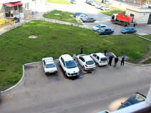 Парковка с высоким напряжением