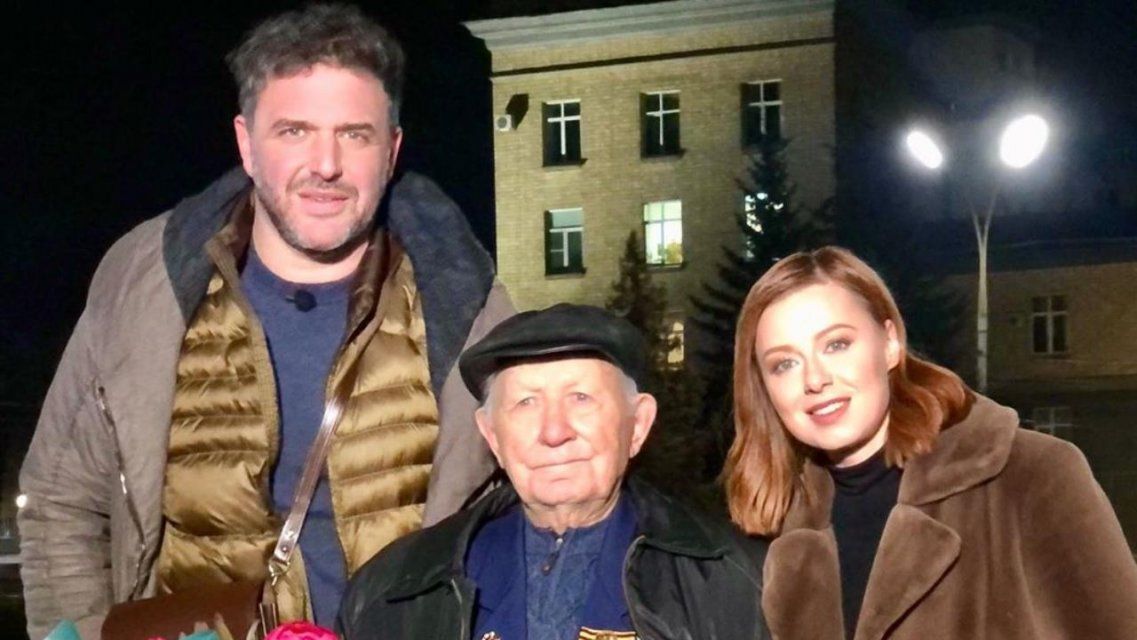 Актер Максим Виторган и певица Юлия Савичева посетили Орел