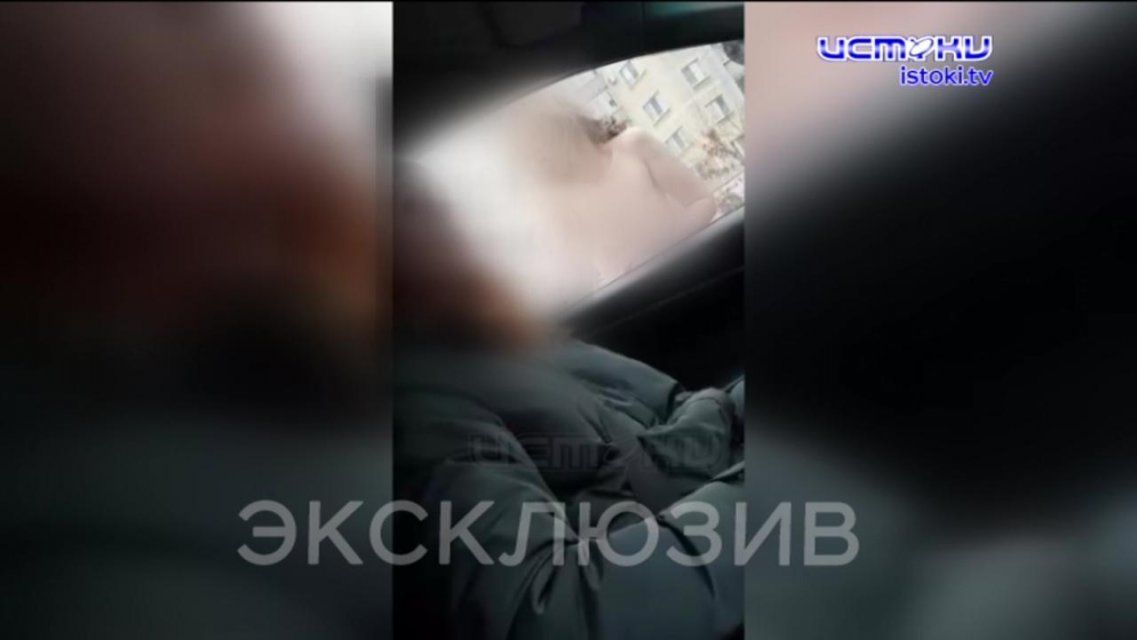 Эксклюзивное видео: голая женщина, похожая на зомби, напугала орловчан 