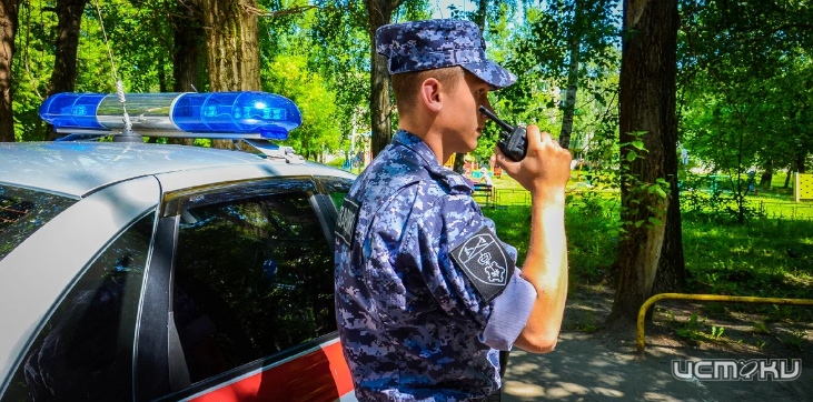 Двое парней оказались в отделе полиции за дебош в пивбаре в Орле