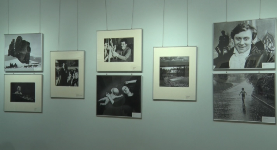 В центре снимков - человек со своими сторонами жизни, его отдых и творчество. Государственный музейно-выставочный центр привез в Орел фотографии прошлого века