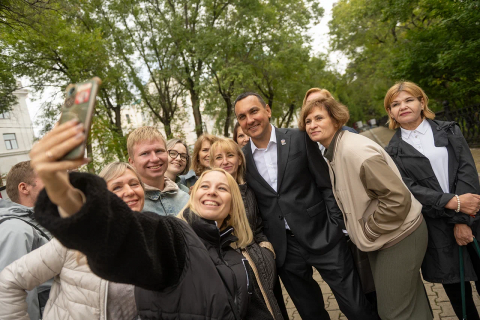 Максим Иванов: биография и политическая деятельность.