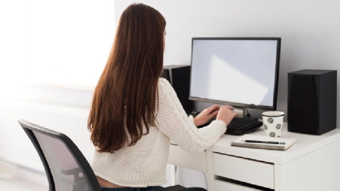 Орловчане могут получить справку о выплаченных пособиях, не выходя из дома