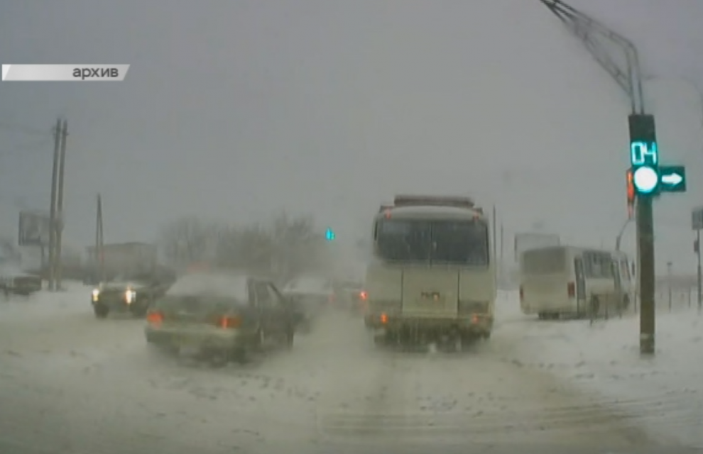 Дежурство круглосуточных бригад по уборке снега на Орловщине обещают чиновники