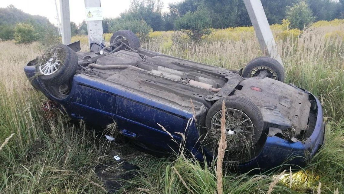 ДТП с переворотом: под Орлом спихнули с трассы «Шевроле»