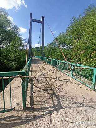 Рабочие бросили ремонт моста «Ботаника» из-за подготовки пляжа на озере Светлая жизнь к купальному сезону