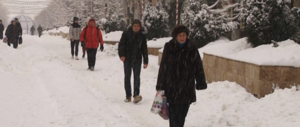 Судя по прогнозам, снега в городе станет еще больше - ожидаются обильные осадки. Выдержат ли коммунальщики еще одно испытание погодой?