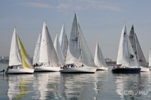 Парусники закрыли сезон