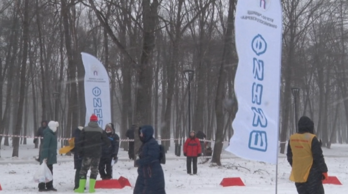 Участие в мероприятии приняли свыше 500 спортсменов и любителей. В Парке победы прошла Всероссийская массовая гонка «Лыжня России»