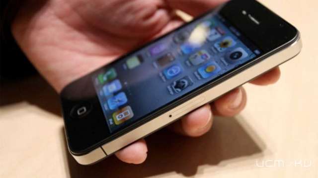  В Ливнах полицейские установили подозреваемую в краже телефона