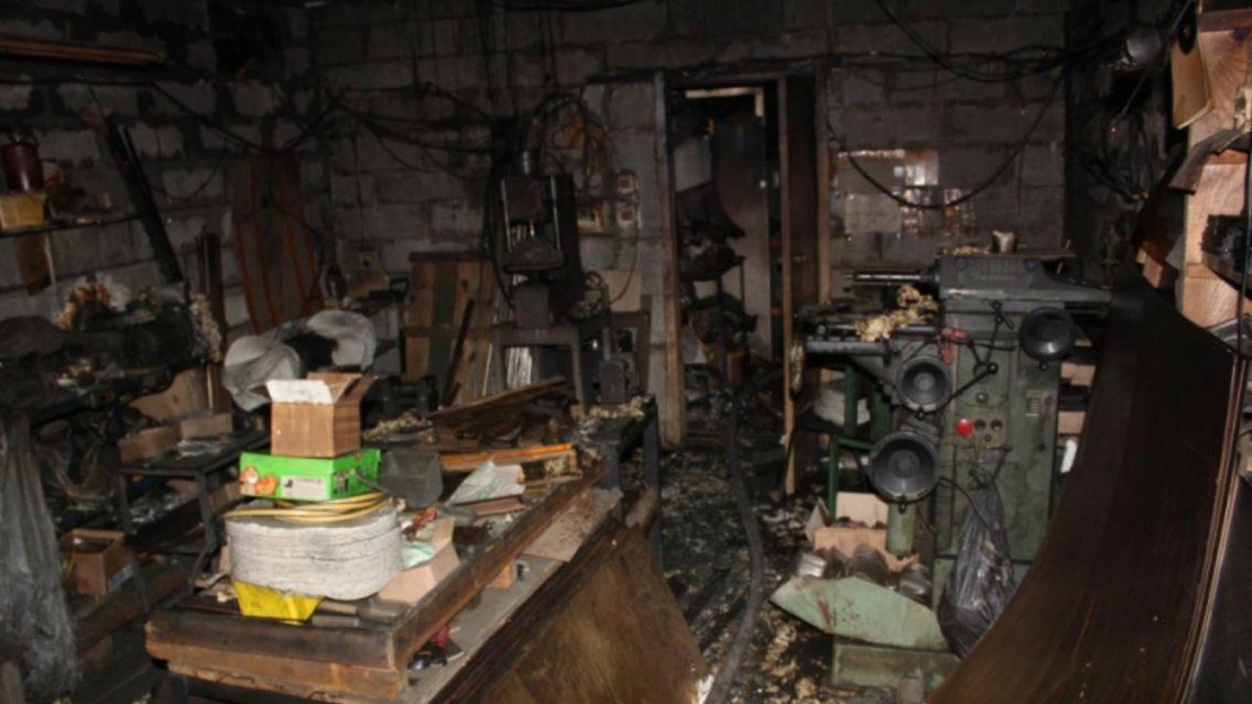 В Орле 34-летний работник получил ожог при пожаре на складе