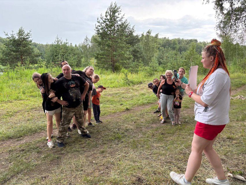 Орловские волонтеры "Надежный тыл" организовали слет своей команды.