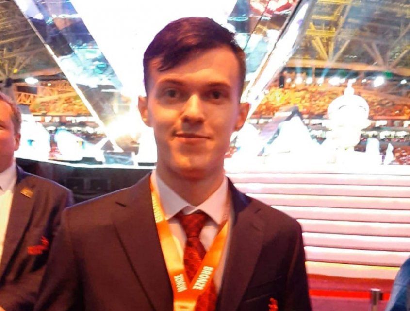 Орловский студент привез бронзу с чемпионата Worldskills-2019
