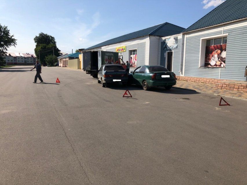 В тройном ДТП на Орловщине получил травмы водитель «Газели»