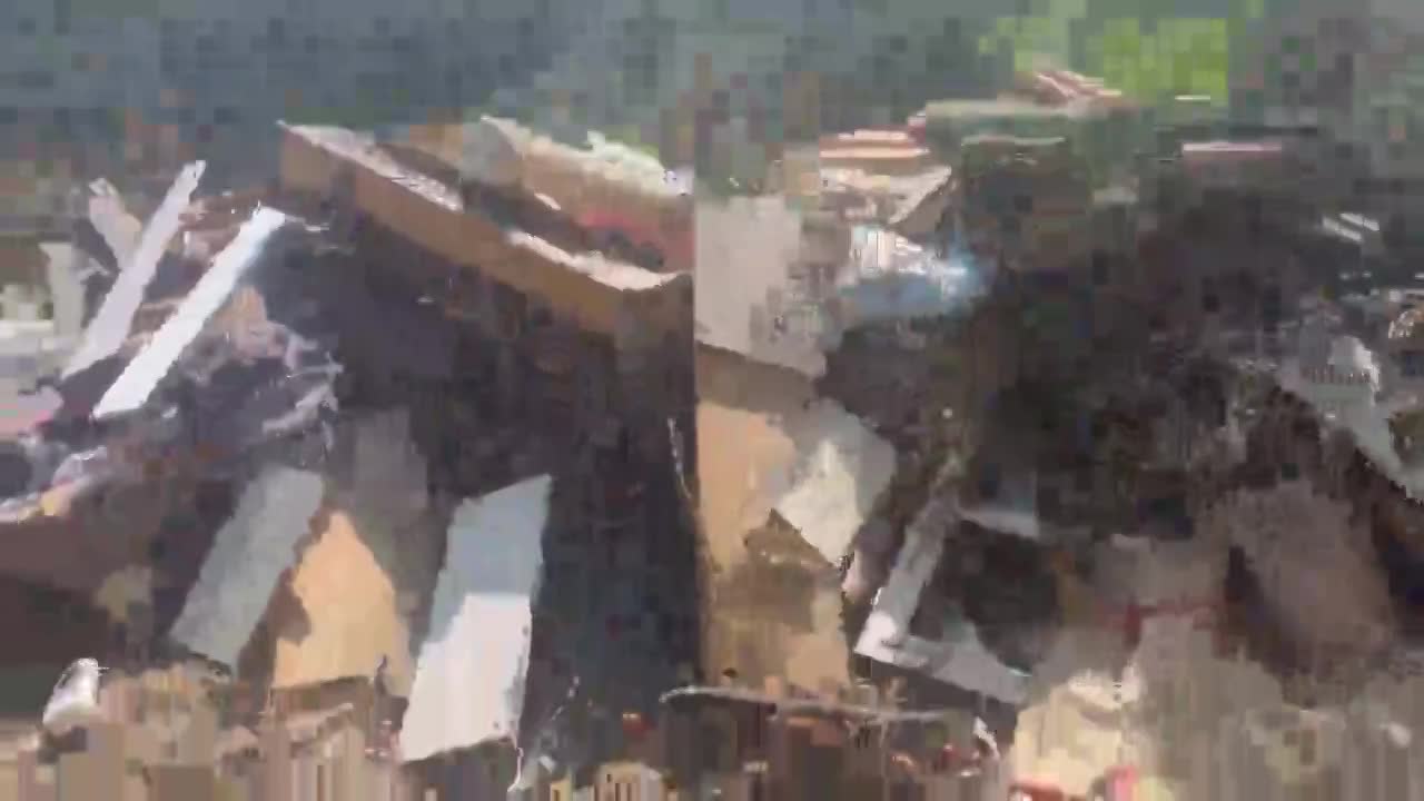 В Орле два месяца не вывозят хлам с контейнерной площадки у дома №252 на улице Комсомольской