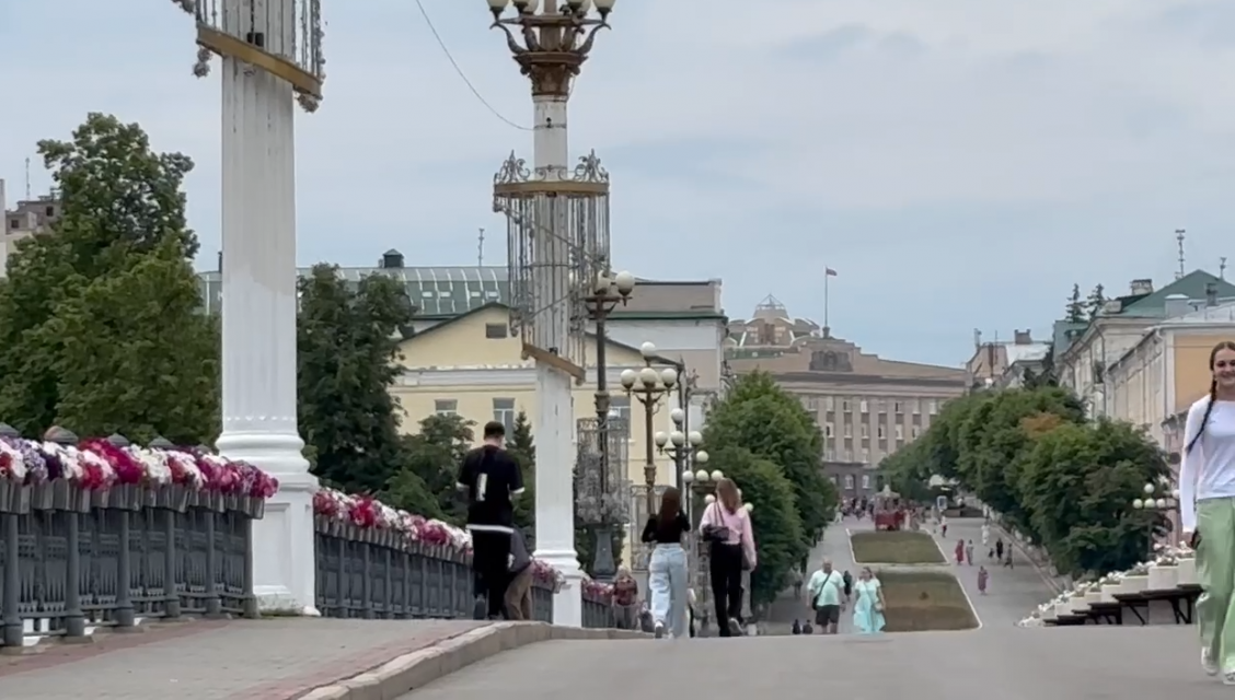 Почувствуй разницу: в Орловском образовании зарплаты в 2 раза меньше средних заработков по региону
