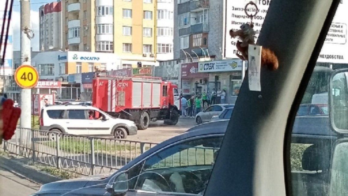 В Орле горит курьерская служба «СДЭК»