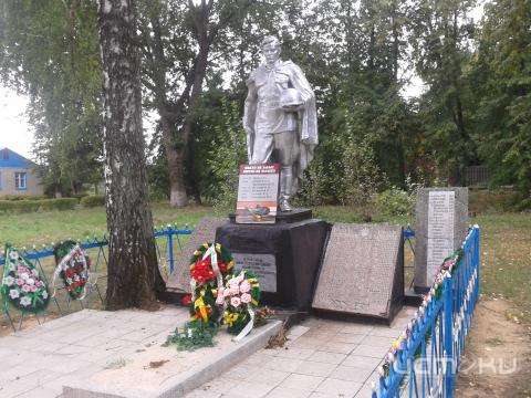  В Троснянском районе завершилась реконструкция воинского захоронения 