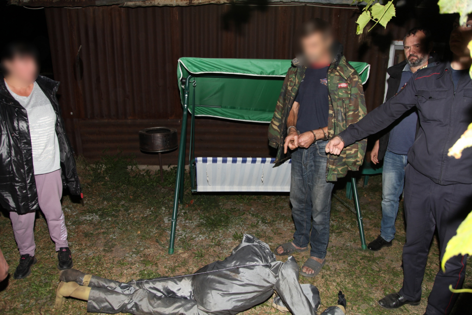 В Хотынецком районе Орловской области местный житель осужден за убийство сына, а его сожительница за укрывательство этого преступления