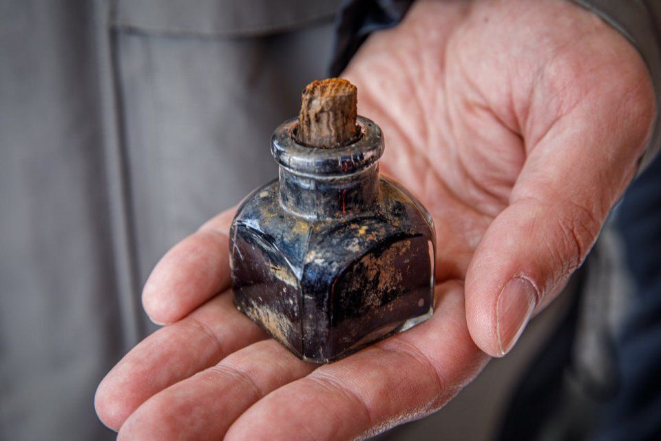 Орловские дайверы подняли со дна Ладоги артефакт с затонувшего корабля