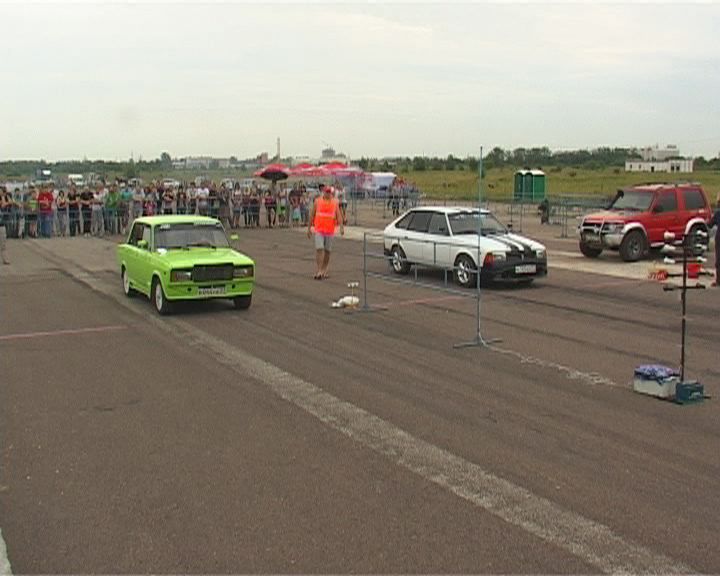 Драг-рейсинг в аэропорту