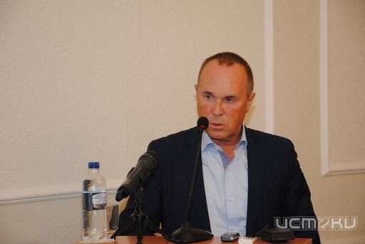 На комитете Облсовета обсудили ЖКХ и строительство "юбилейных" объектов