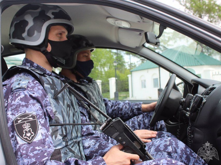 Орловчанин из супермаркета под курткой пытался вынести 10 кусков сыра