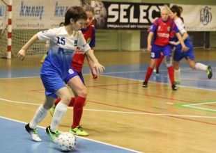 Орловские мини-футболистки уступили чемпиону страны
