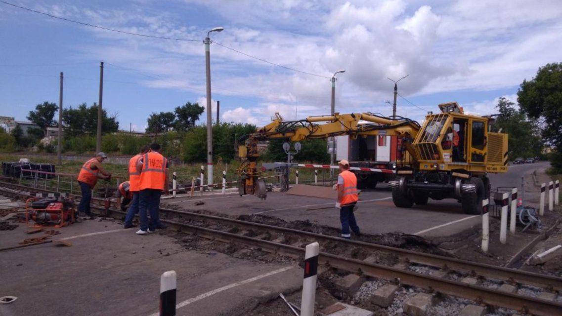 В Орловско-Курском регионе МЖД отремонтировали 18 переездов 