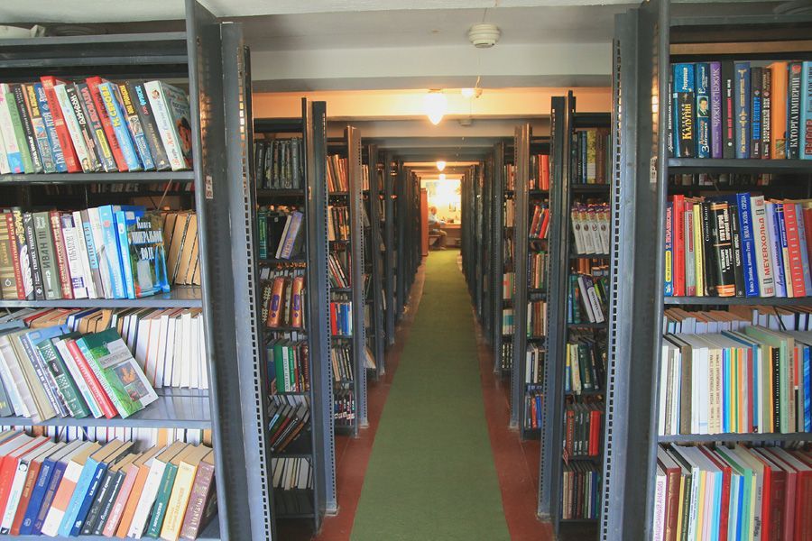 "Шесть ярусов и лабиринт знаний"