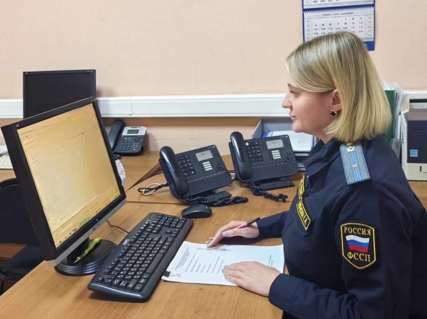 Судебный пристав убедил орловчанина оплатить долг по алиментам более 700 тысяч рублей 