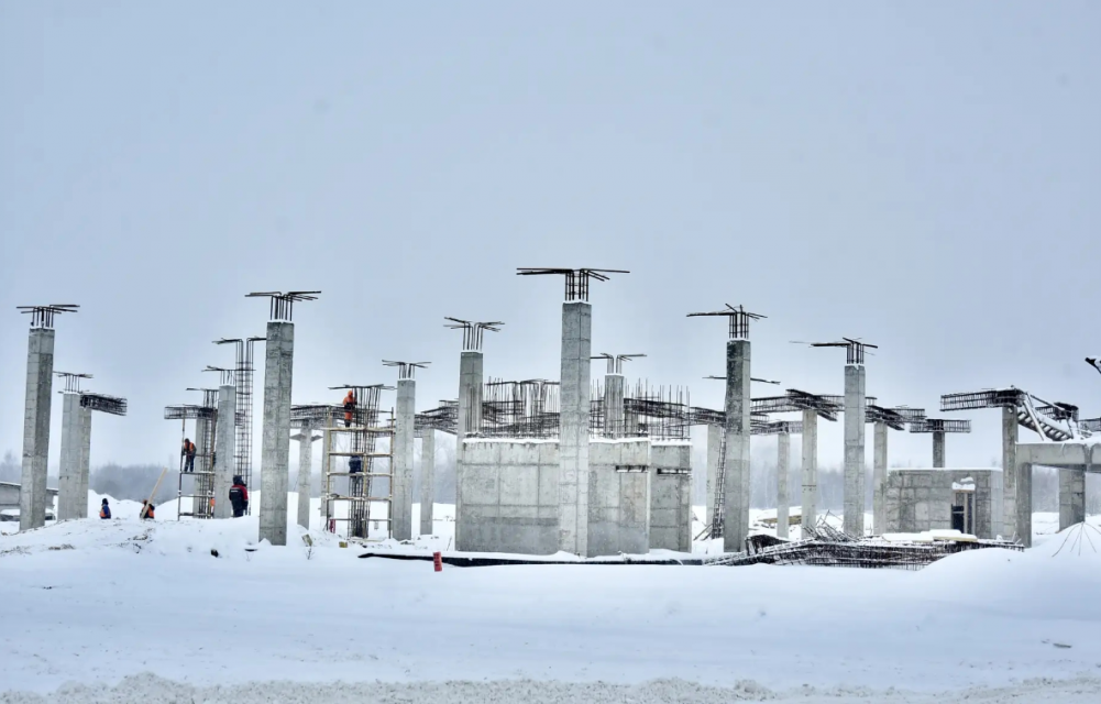 2,2 миллиарда рублей и 18 копеек. Появились новости о том, что происходит со строительством аэропорта в Орле