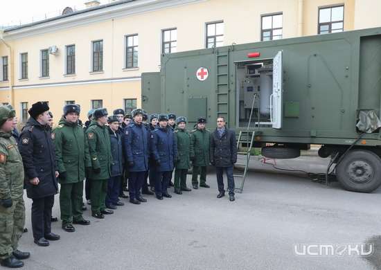 Больница Боткина в Орле получила мобильную установку для выработки сжиженного медицинского кислорода