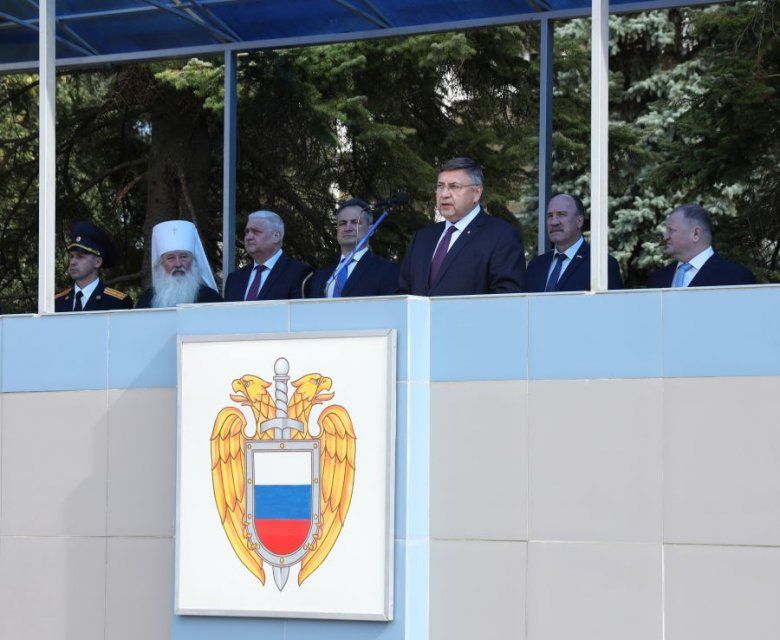 В Орле приняли присягу более 300 курсантов Академии ФСО