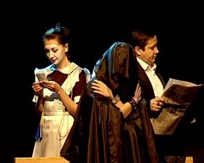 На грани реальности и запределья. В "Русском стиле" прошла премьера спектакля "Клинч"